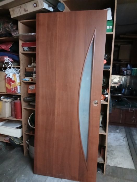 Дверное полотно продам