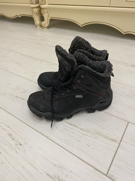 Зимняя и демисезонная обувь