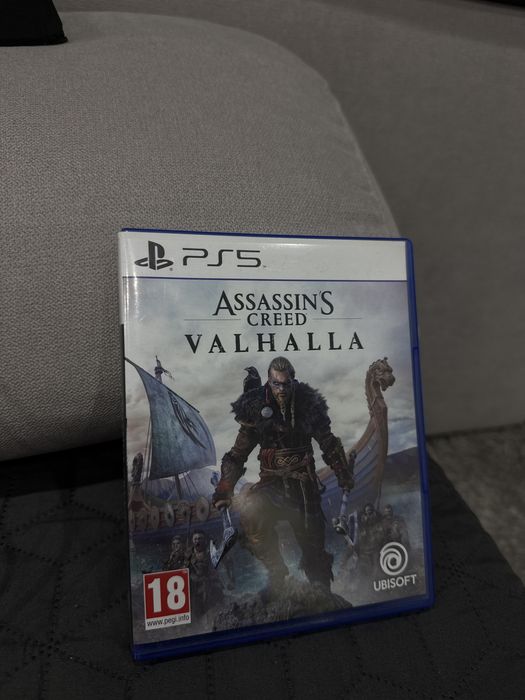 Продавам Assasins creed valhala ps5