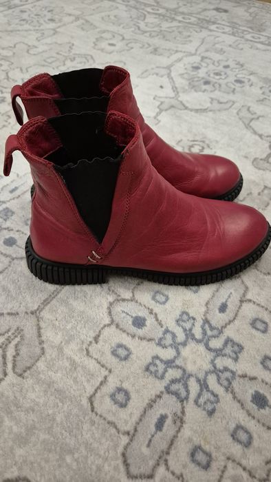 Ghete Benvenuti piele 37 aproape noi