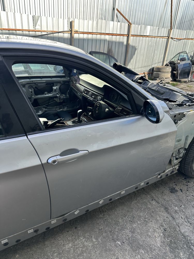 Portiera usa dreapta fata BMW Seria 3 E90 E91 gri metalizat