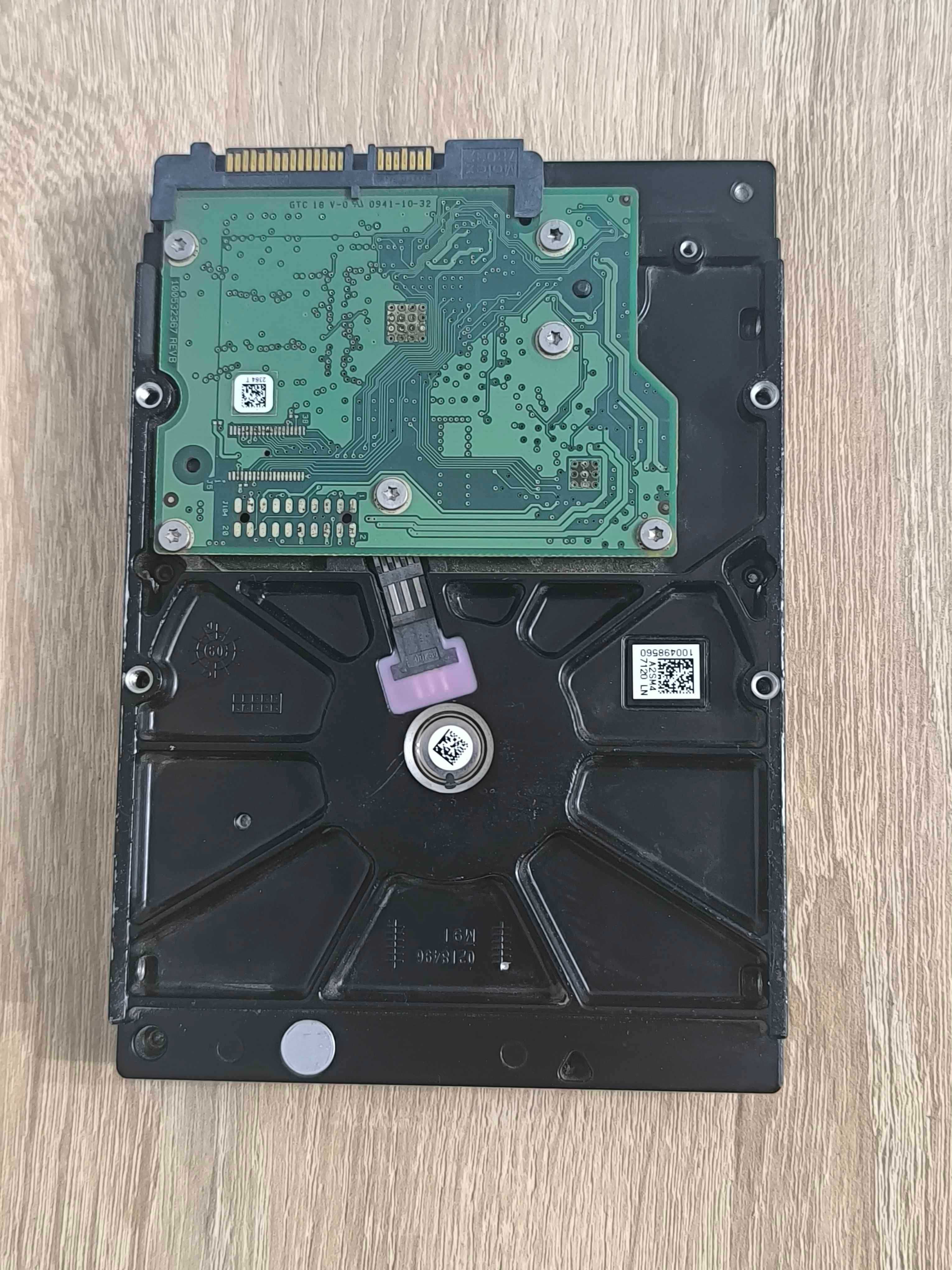 Продавам 3 хард диска Seagate 500GB