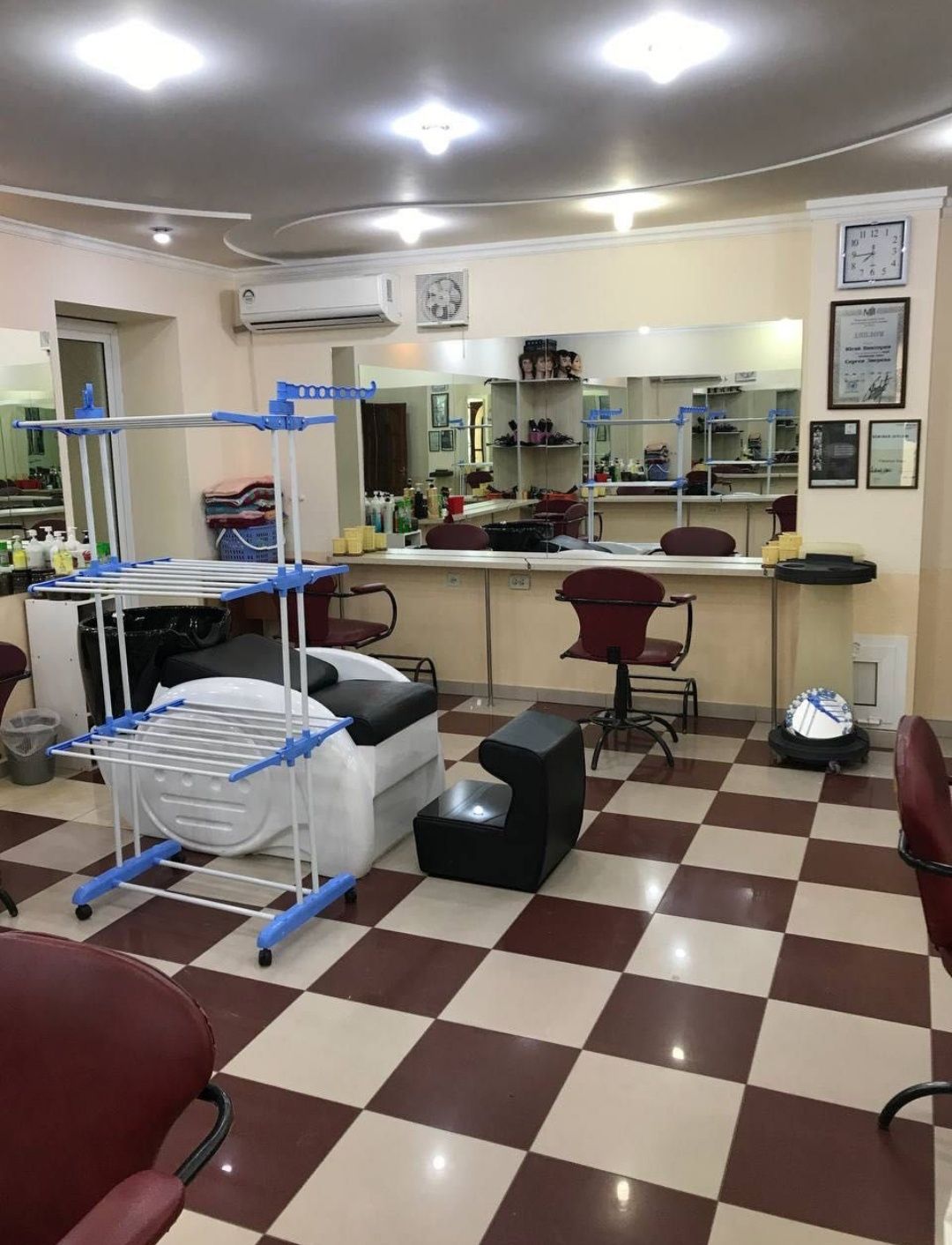Продается  Салон красоты