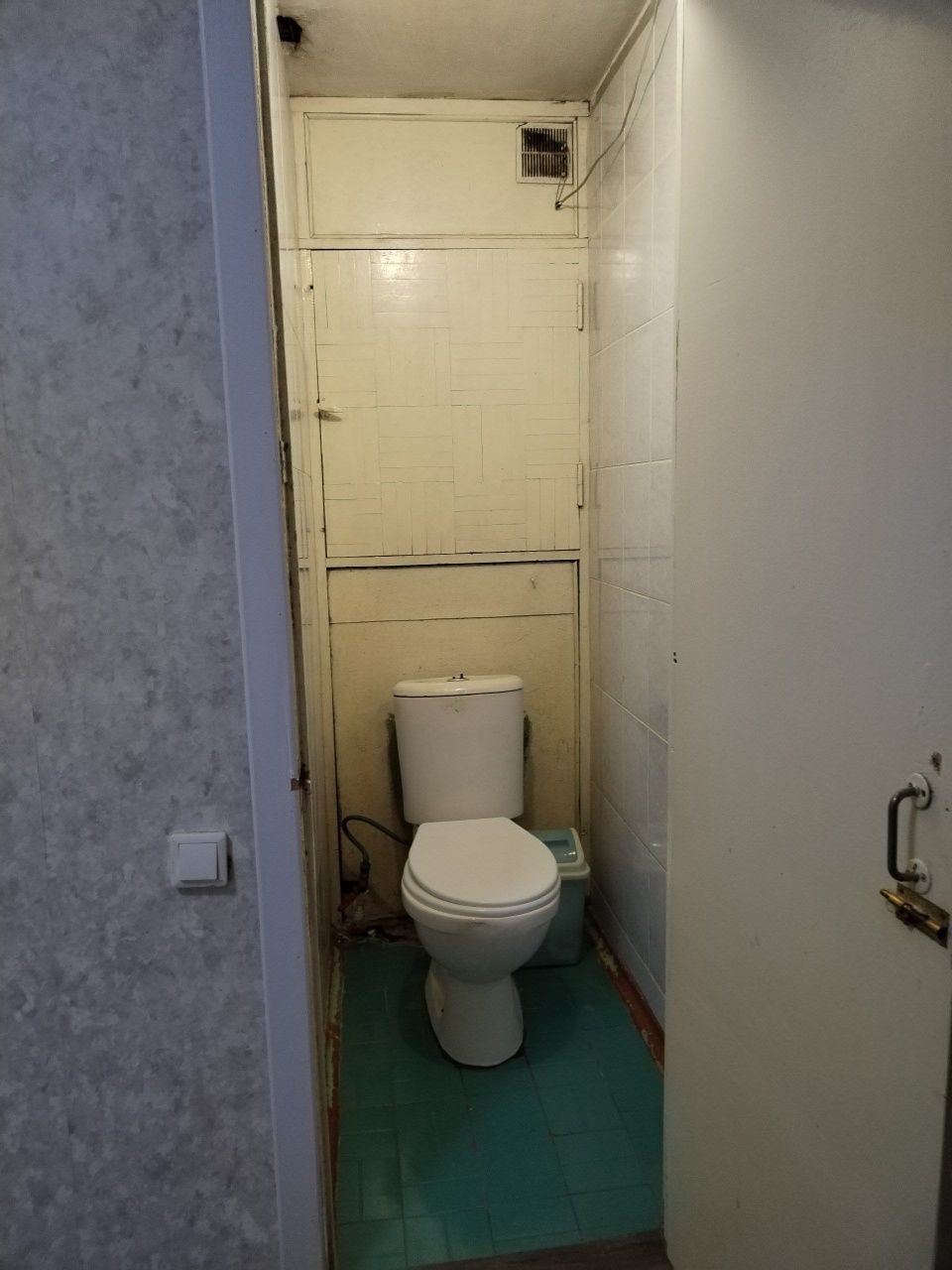 Uy sotiladi 2 xonali 4 etajli dom 4 chi etaj