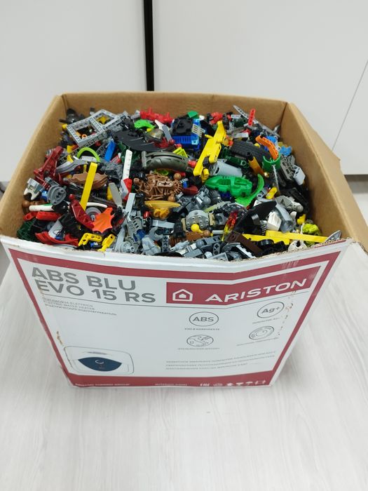 Конструктор Лего техник Lego technic биониклы 20 килограмм