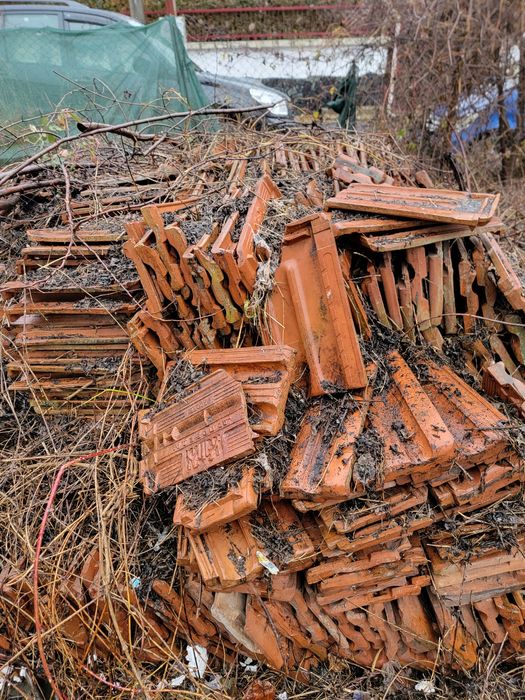 Цигли. Подарявам цигли. Около 1000 може и да са повече бройки.