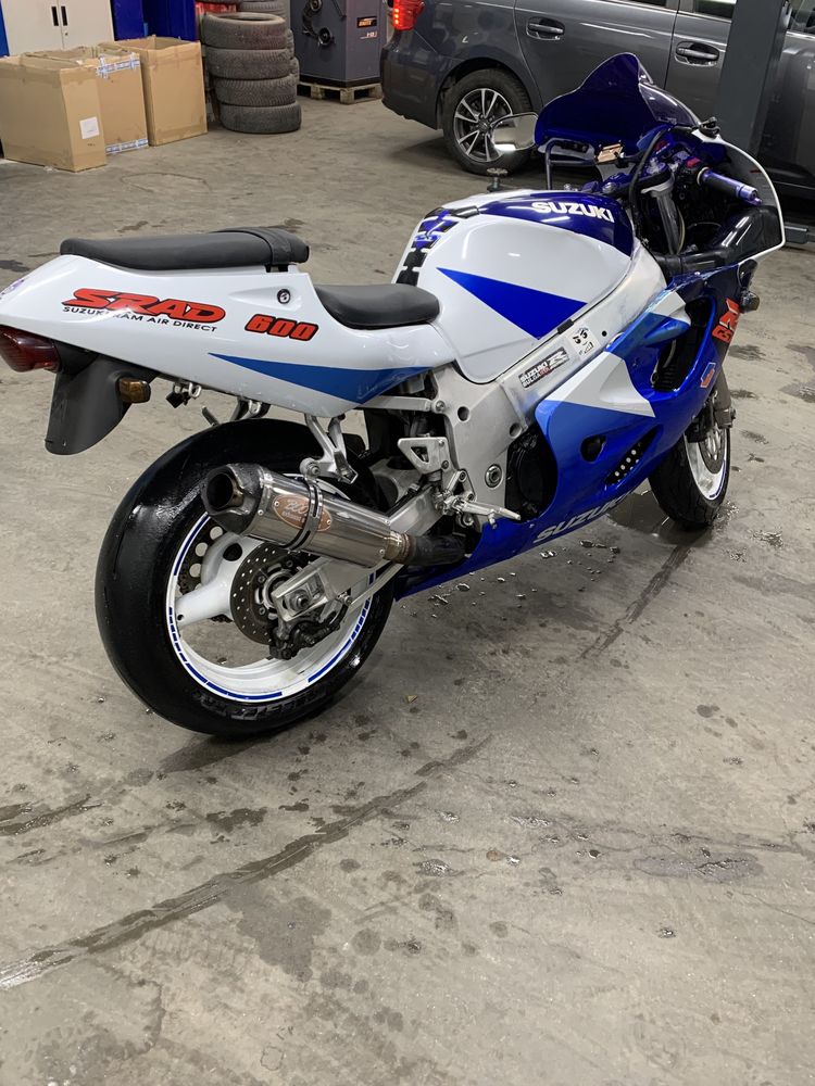 Suzuki GSXR SRAD 600