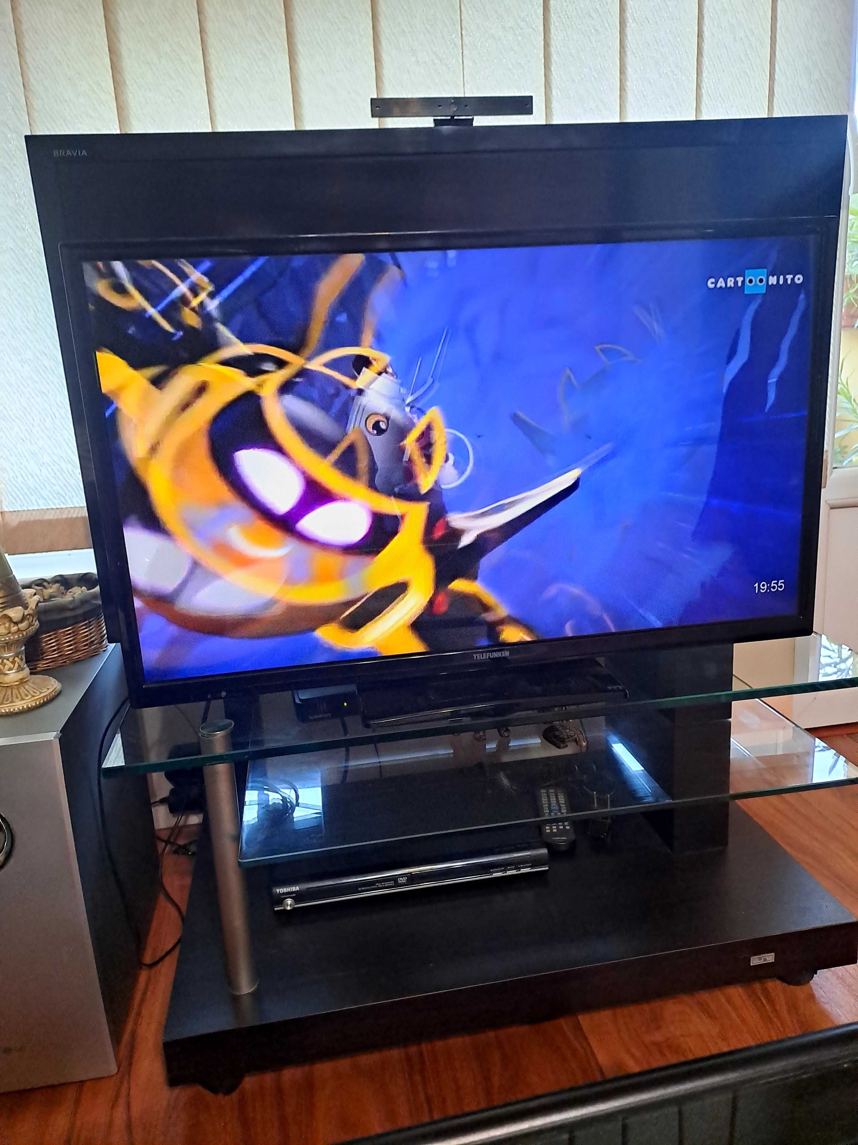 Телевизор TELEFUNKEN 32"