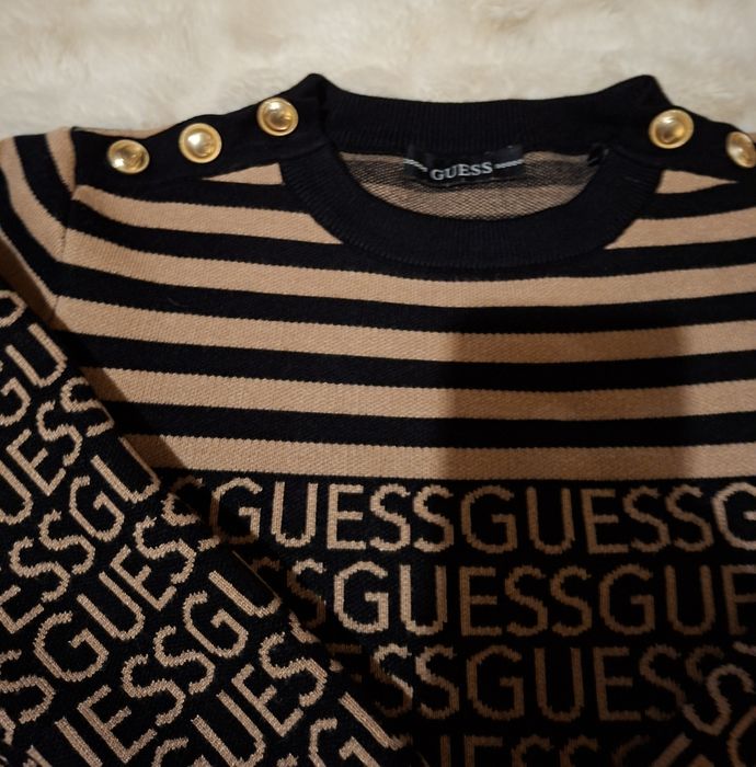 Блуза GUESS кафява