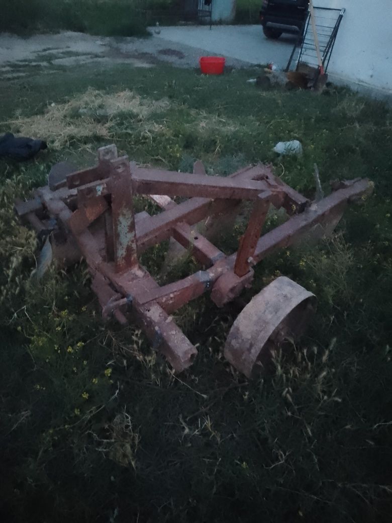 Плуг самоделный .