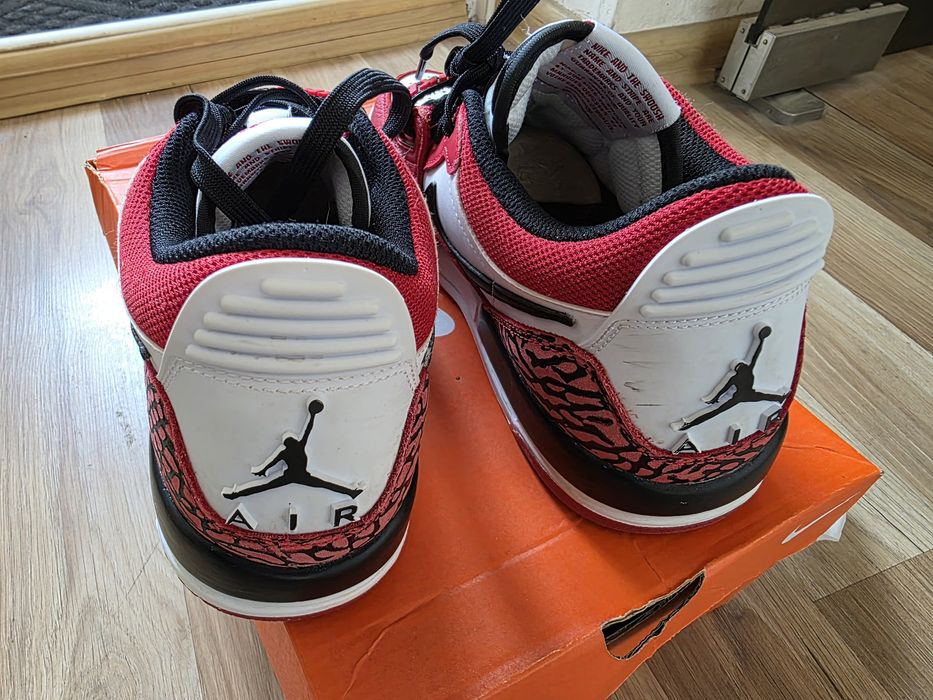 Air Jordan Legacy 312 Low Red