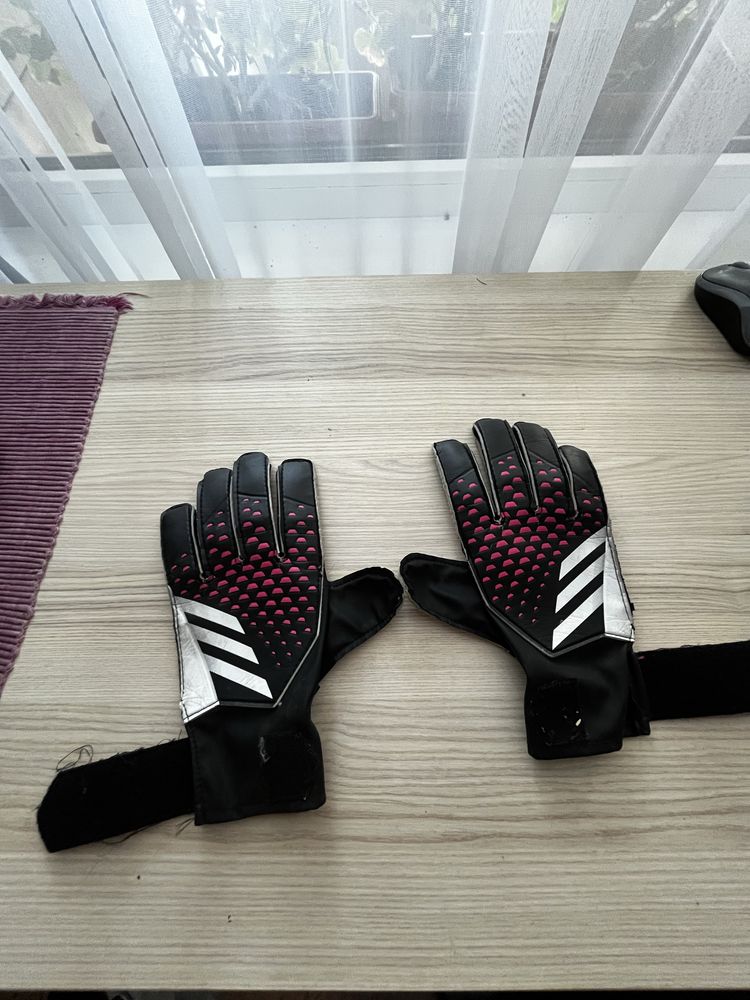 Футболни ръкавици Adidas