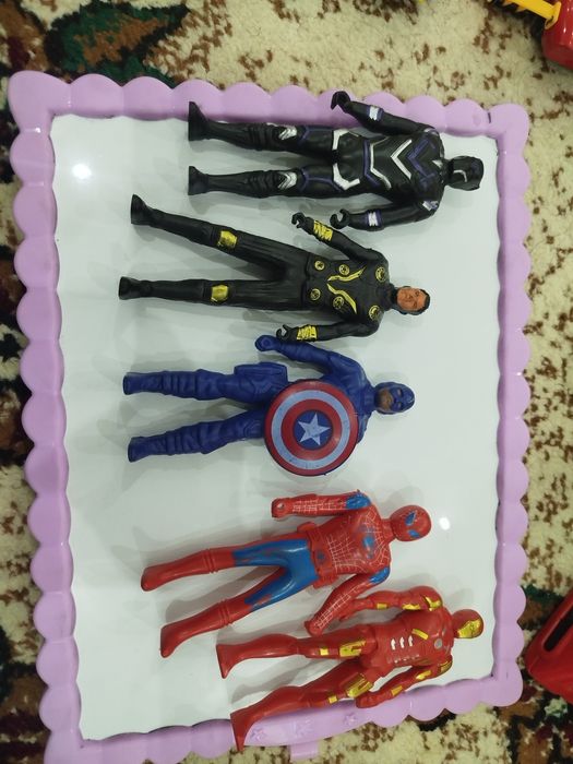 Игрушки для мальчиков,робот трансформер. Супергерои