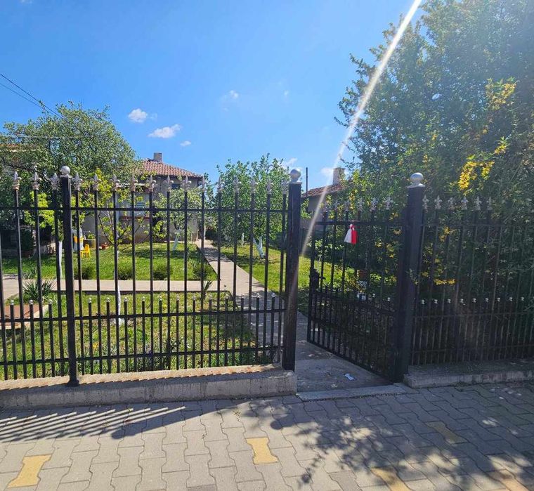 Продавам Къща в Драгоман