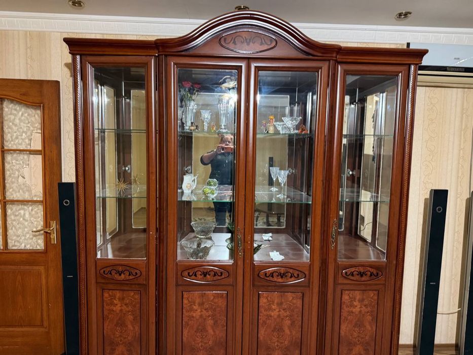 Стенка для посуды