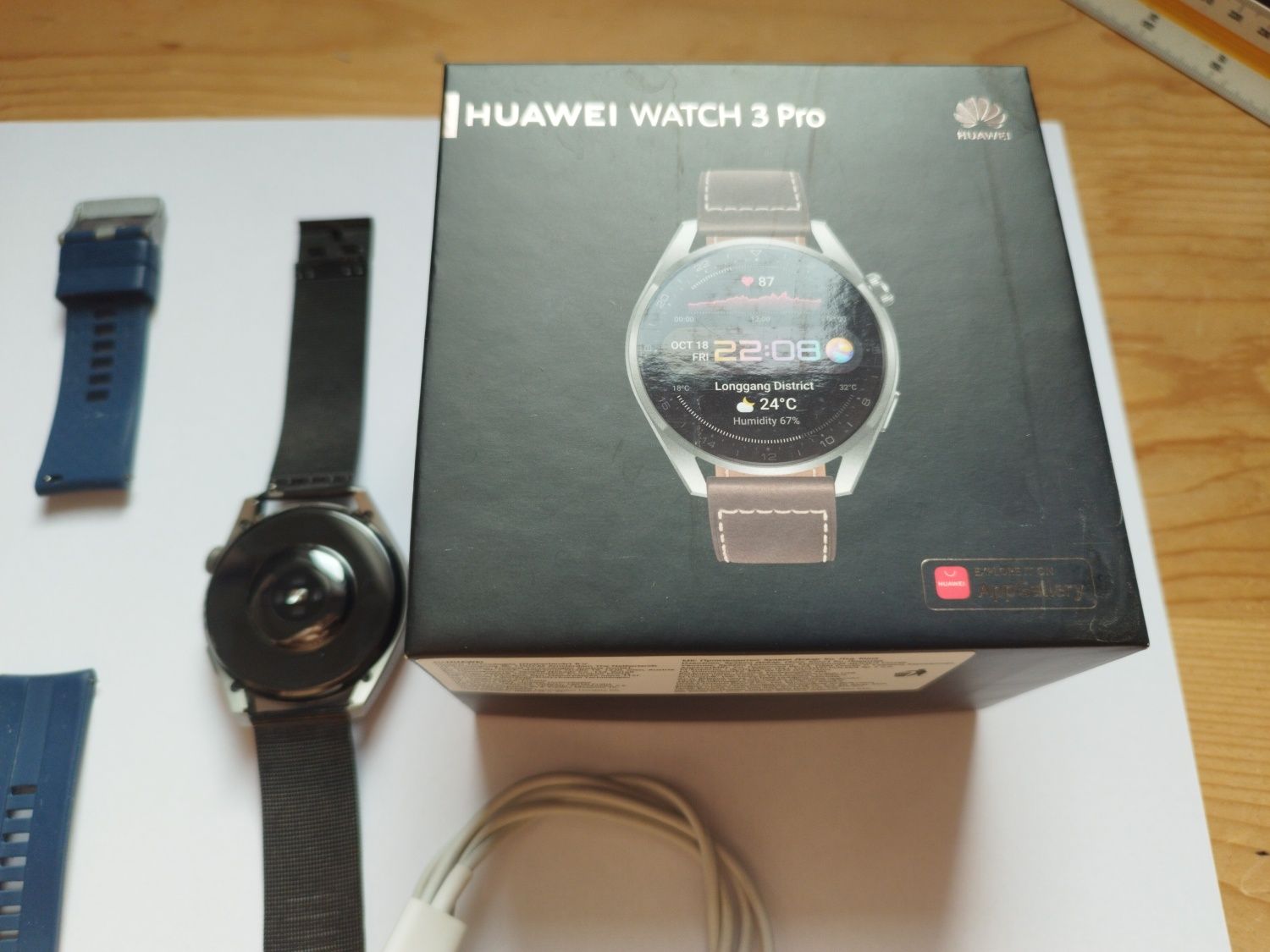 Huawei watch 3 pro + каишка 309 лв. (може и коментар)