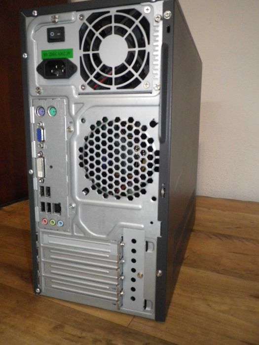 Качествен двуядрен компютър Fujitsu Siemens