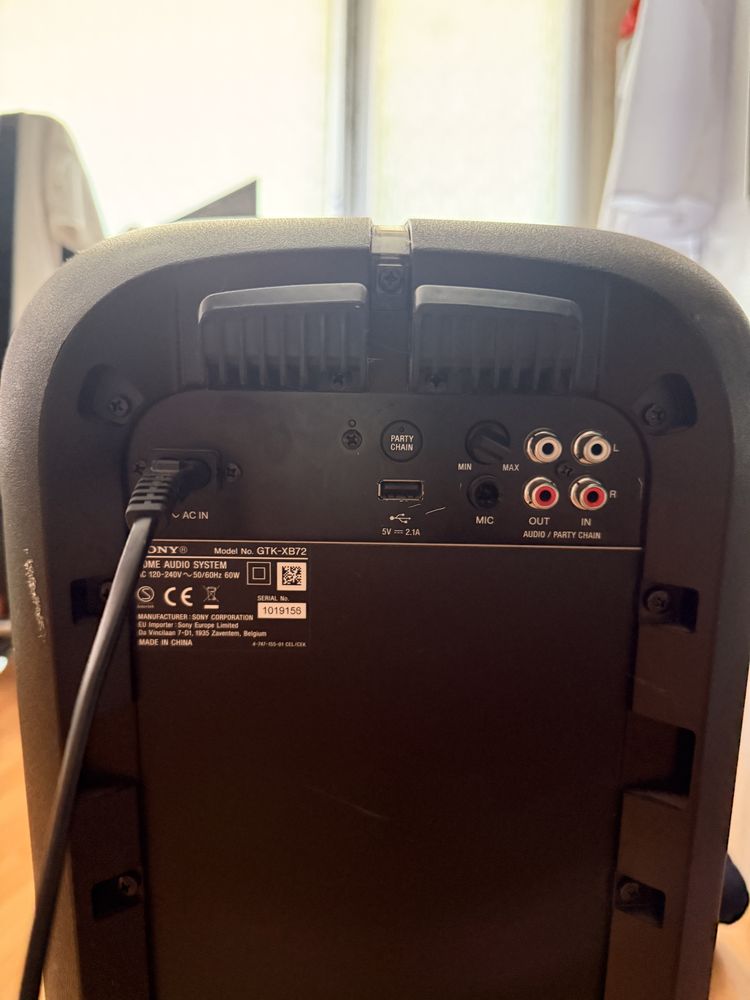 Тонколона Sony GTK-XB72