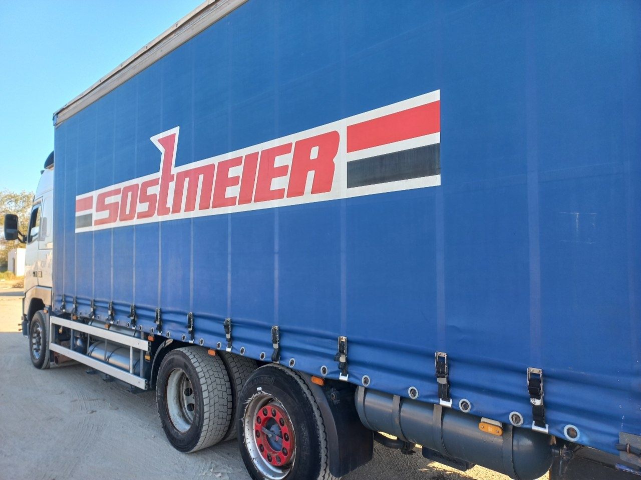 Volvo paravoz sotiladi