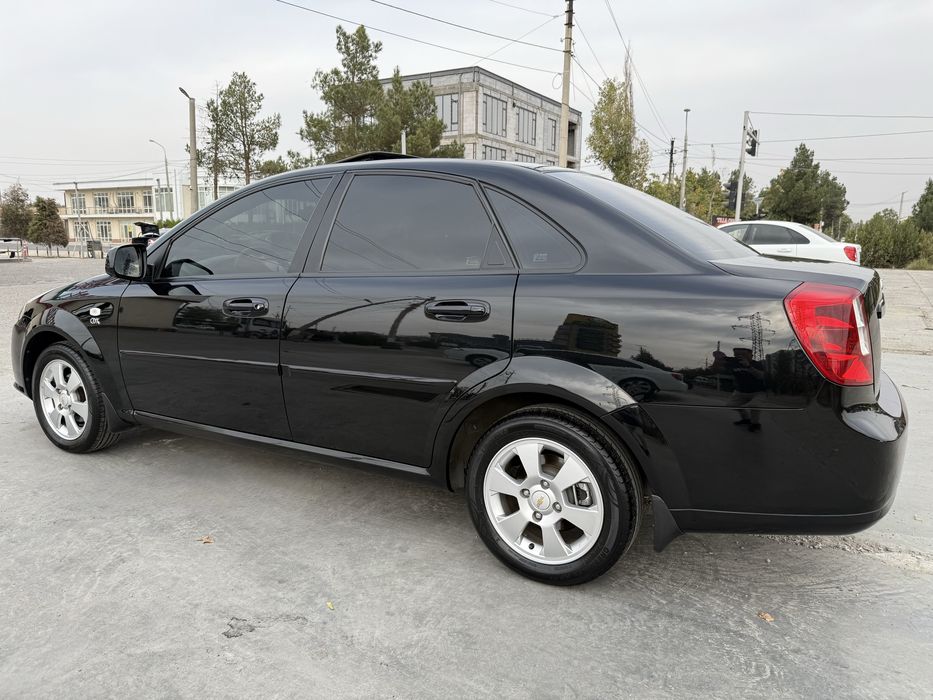 Gentra 2021 год, пробег 23000, автомат, люк, цвет черный