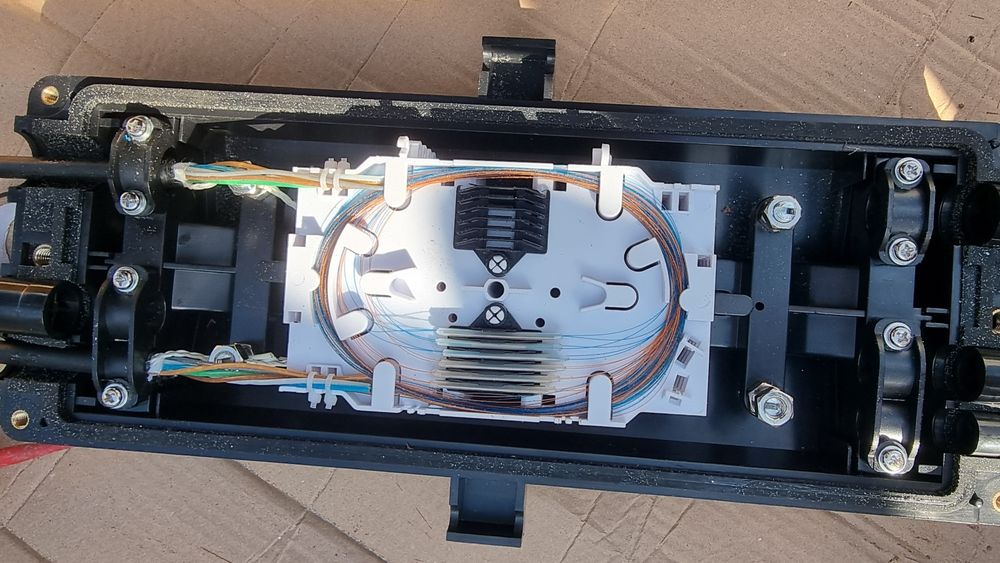 Servicii Profesionale: Cablare Structurată, Supraveghere, Interfon,s.a