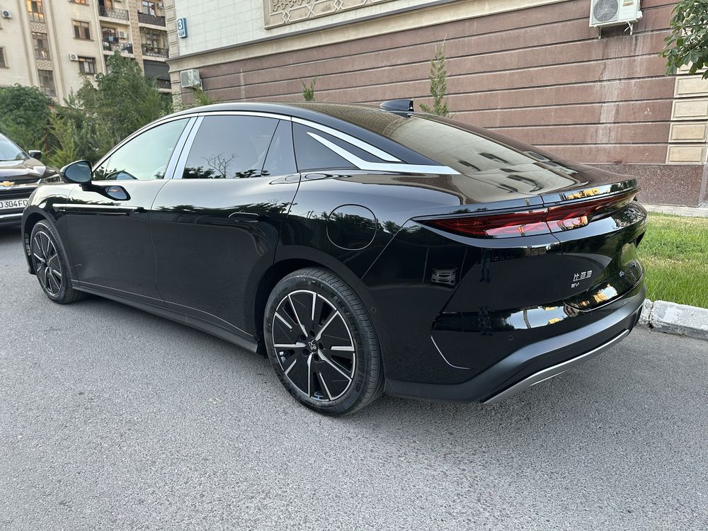 BYD HAN L 701km Lidar Flagship