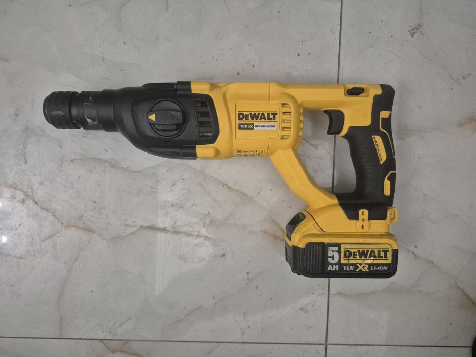 Rotopercutor dewalt dch133