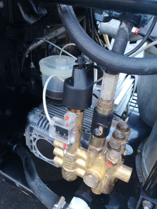 Пароструйка Nilfisk  Neptune 3 200bar 15L380V Керамика Супер Силна