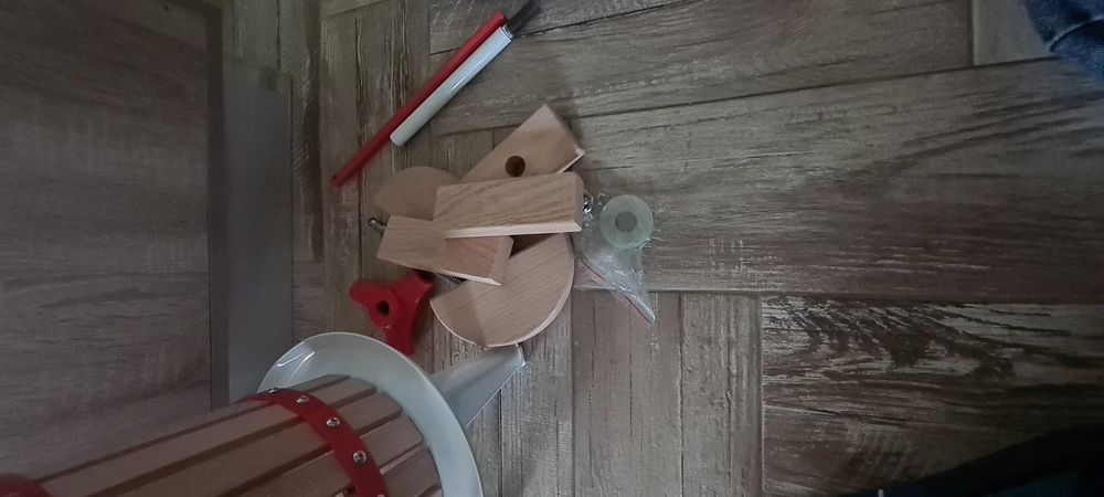 presa struguri-fructe