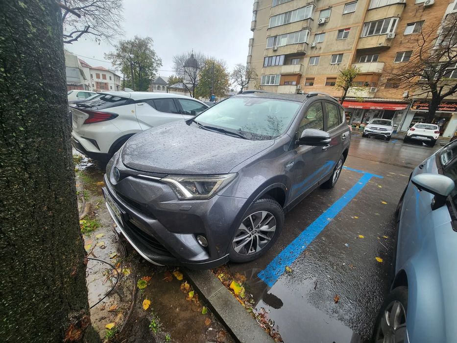 Toyota RAV4 Primul proprietar,  km reali , revizii in reprezentanta