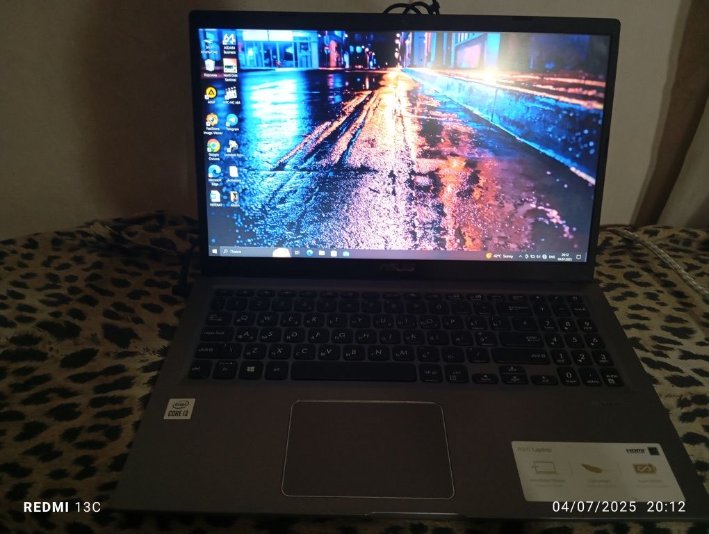 ASUS laptop ishlashi zor