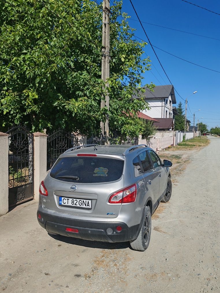 Vând Nissan Qashqai