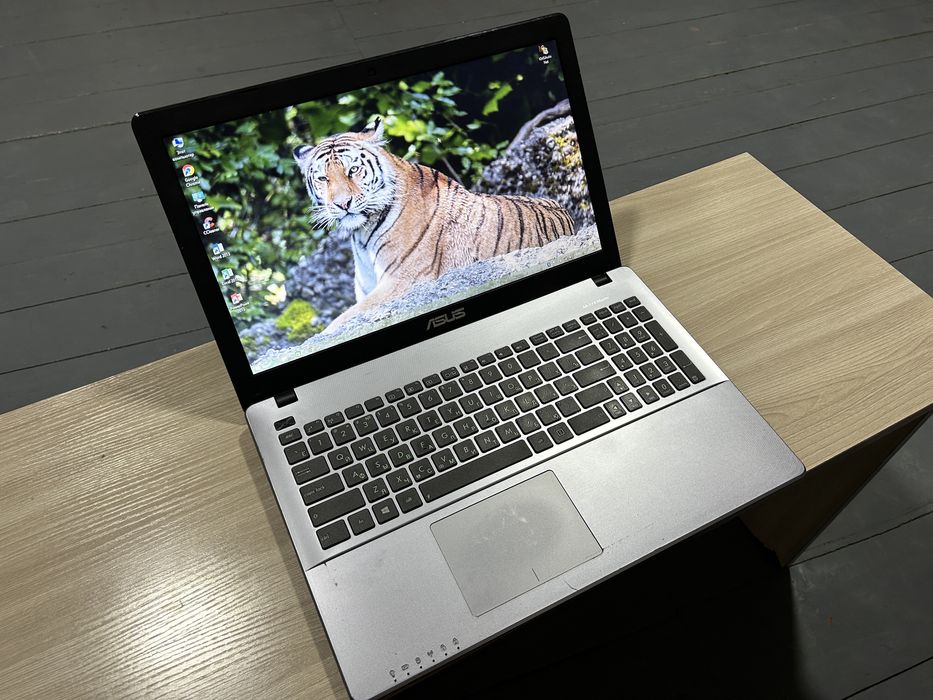 Asus мощный ноутбук в отличном состоянии