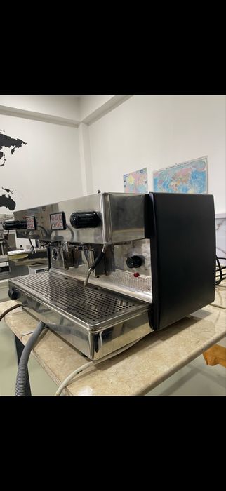 Кофемашина и кофемолка продоется
