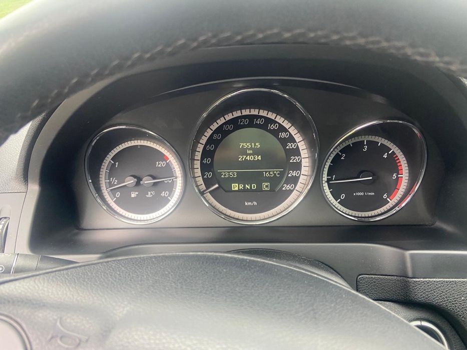 Vand Mercedes C -Clase 2,2 D stare foarte buna de functionare