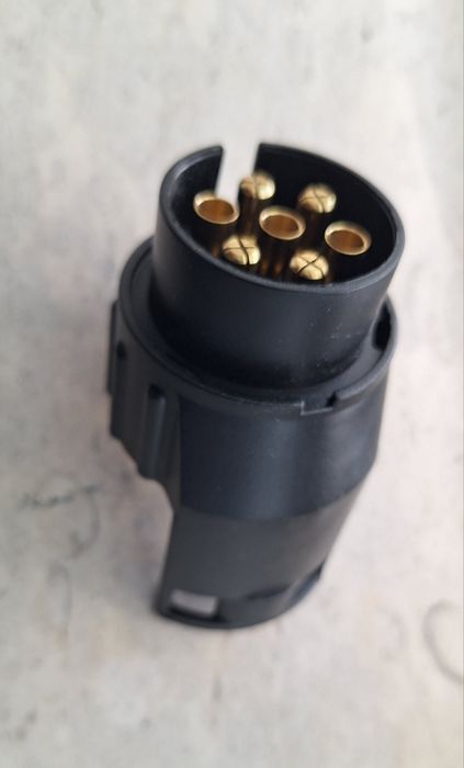 Преходник, адаптер 7 към 13 пиша, букса за ремарке