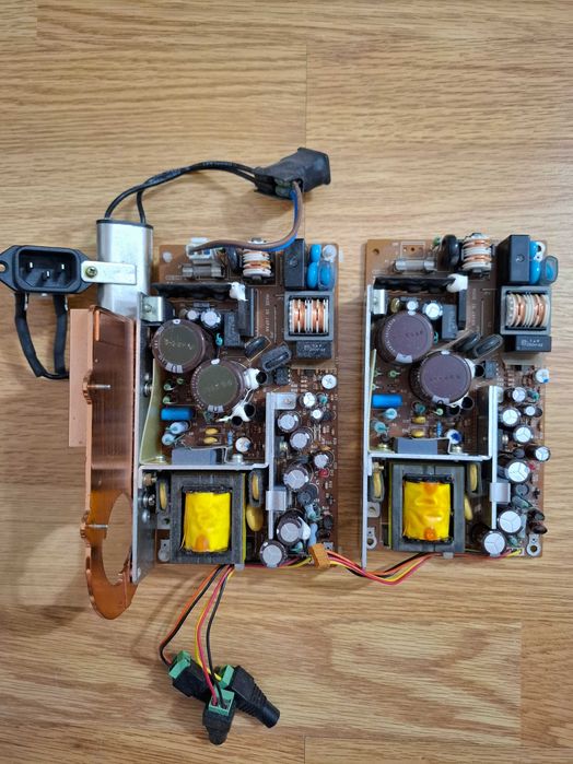 Surse de alimentare in comutatie 220V diferite modele si tensiuni
