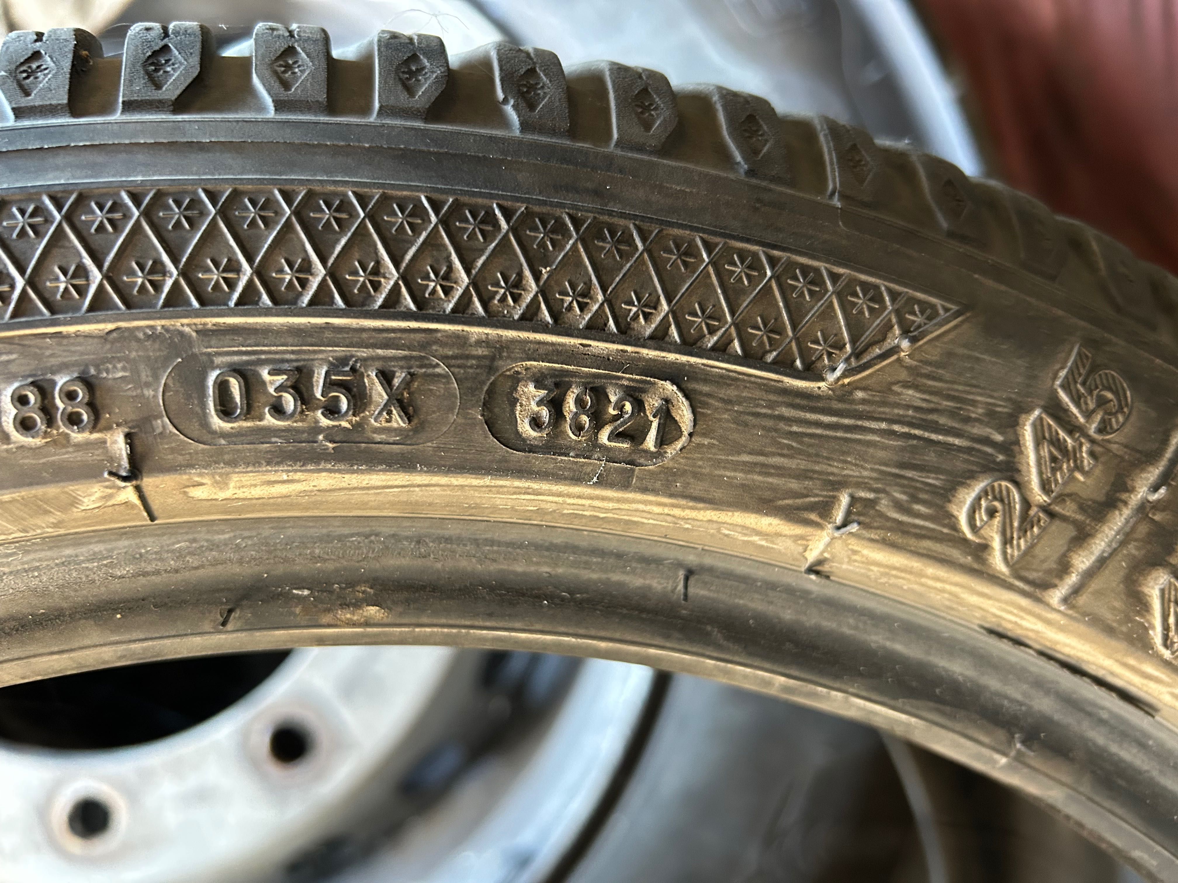 Kleber Зимни 2 броя 245/40/18