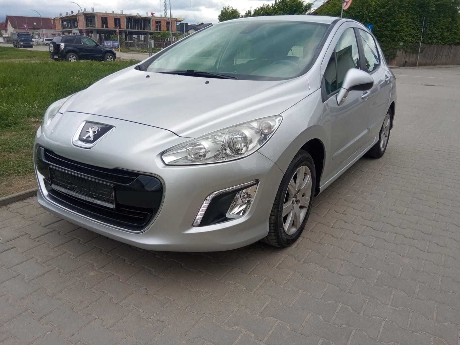 Peugeot 308 cu carte sevice - 107.000 km