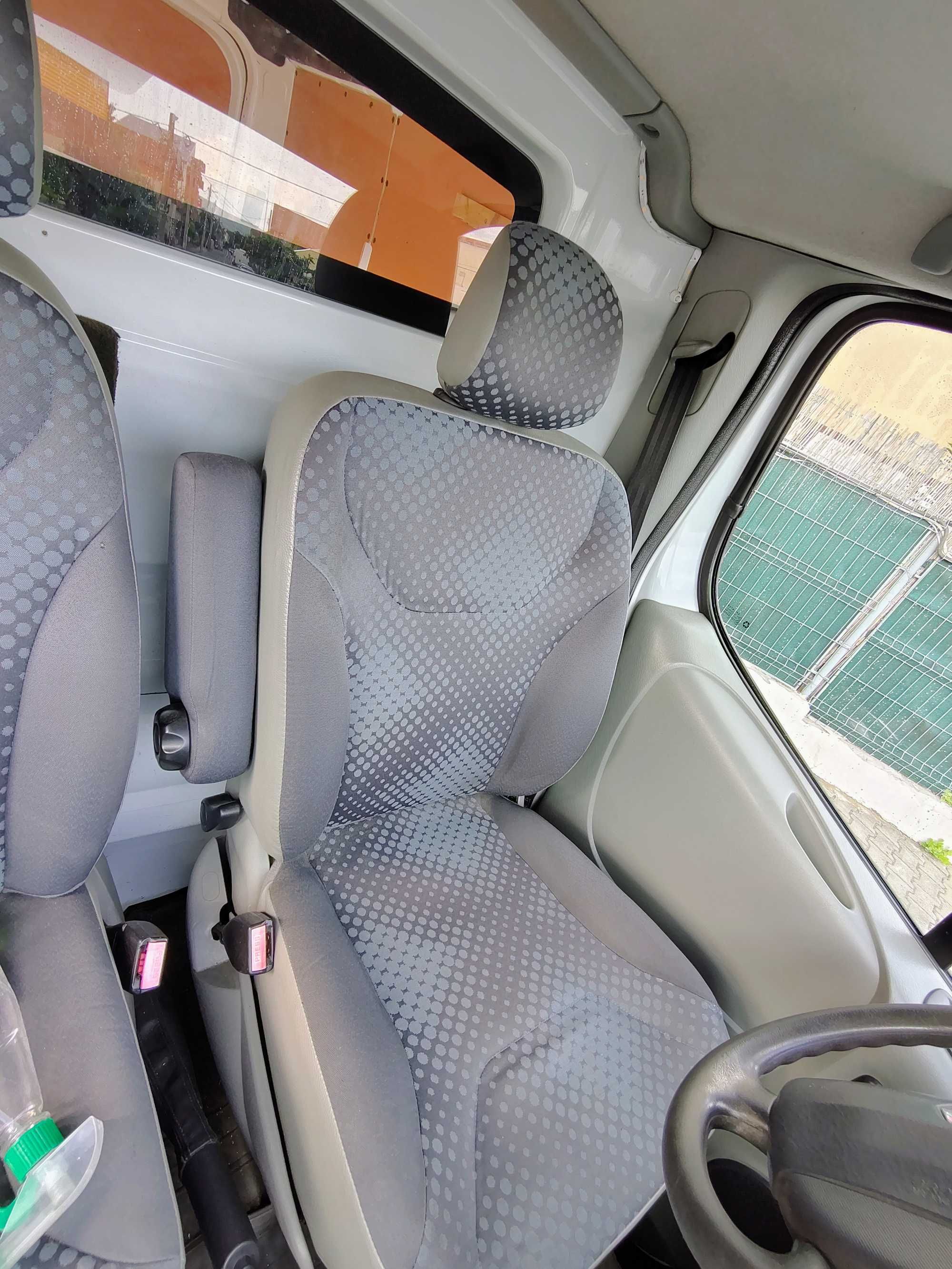 De vînzare Renault trafic