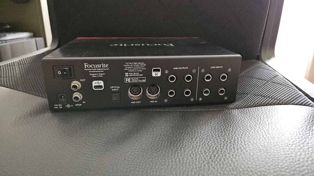 Placa de sunet (Interfata) Focusrite Clarett 4Pre + casti cadou