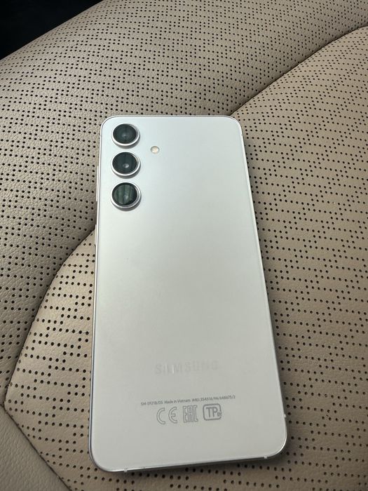 Samsung s24 , самсунг с24