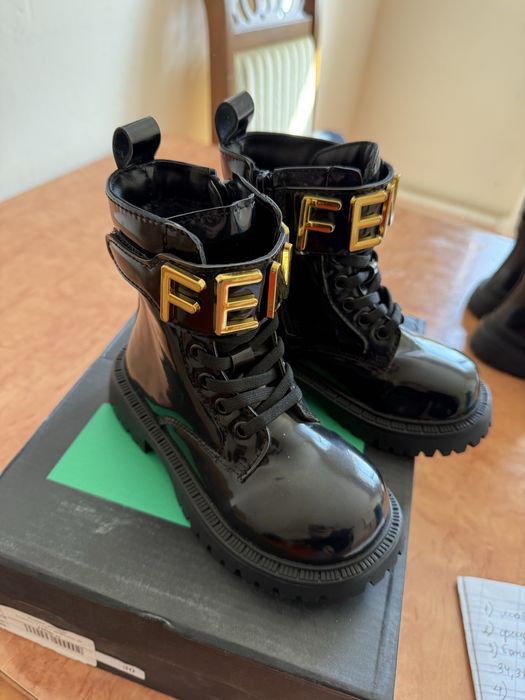 Продам обувь детские