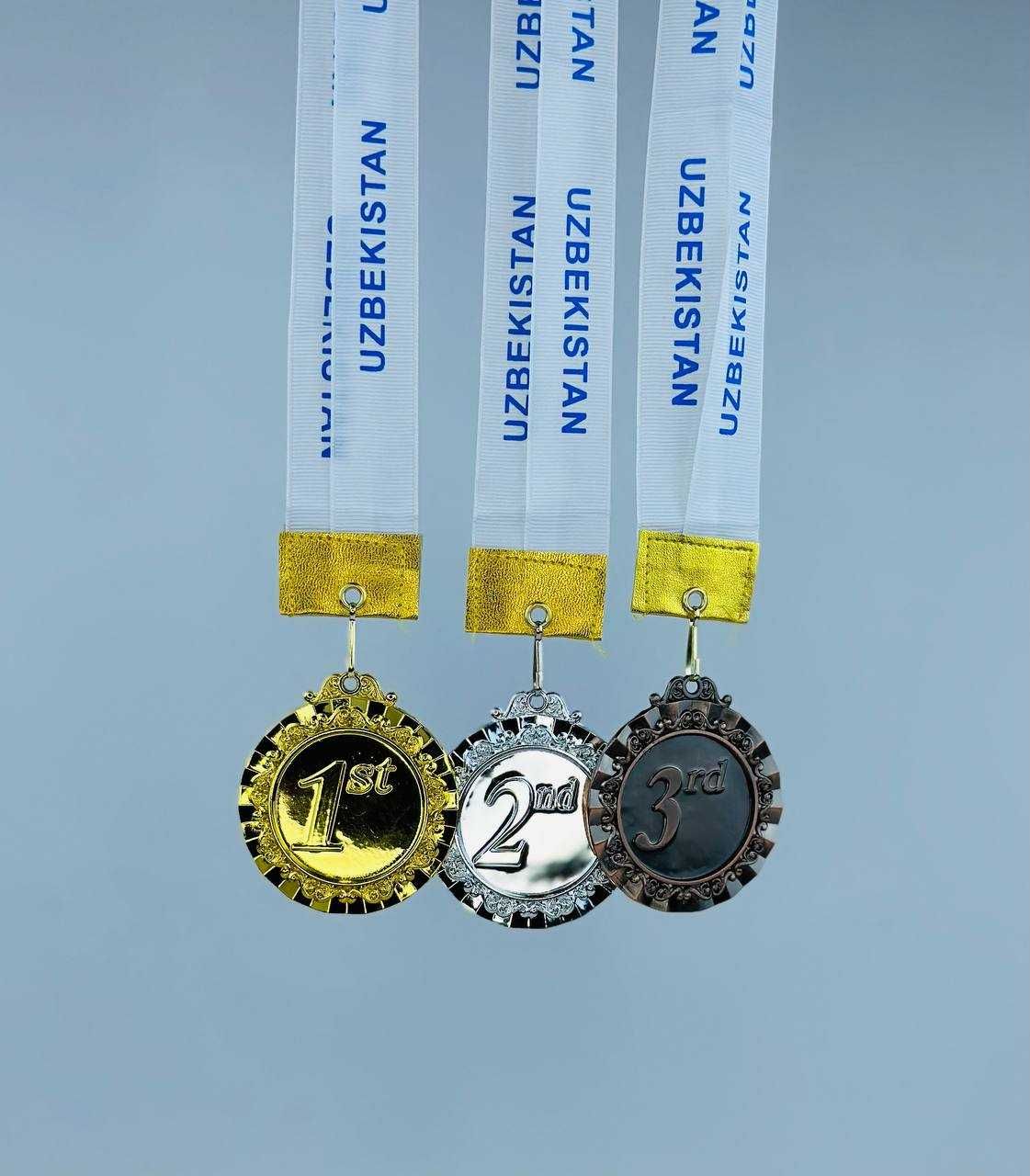 Медаль. Medal. Sifatli komplekt medal. SKIDKA. Dastavka bor