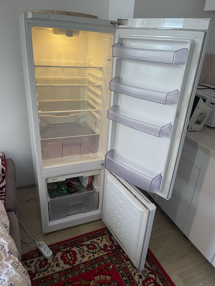 Продается холодильник Beko