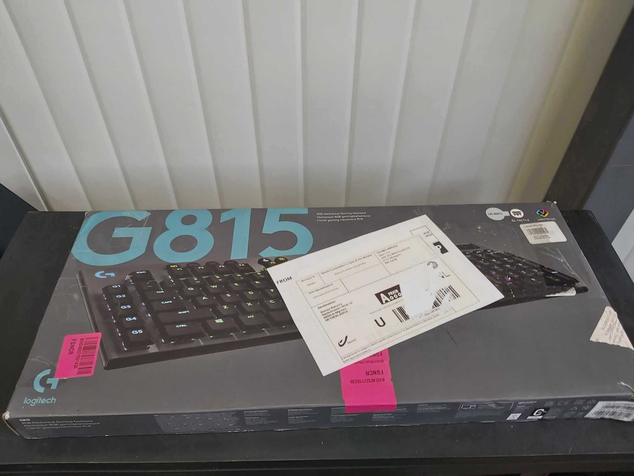 Геймърска механична клавиатура Logitech, G815 Lightsync RGB
