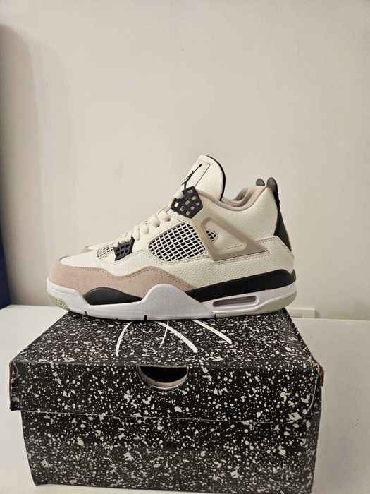 Air Jordan 4 Retro Military Black