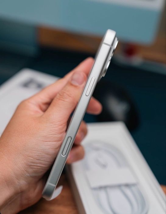 Iphone 17promax 256 gb silver 16 sikl 100% emkost