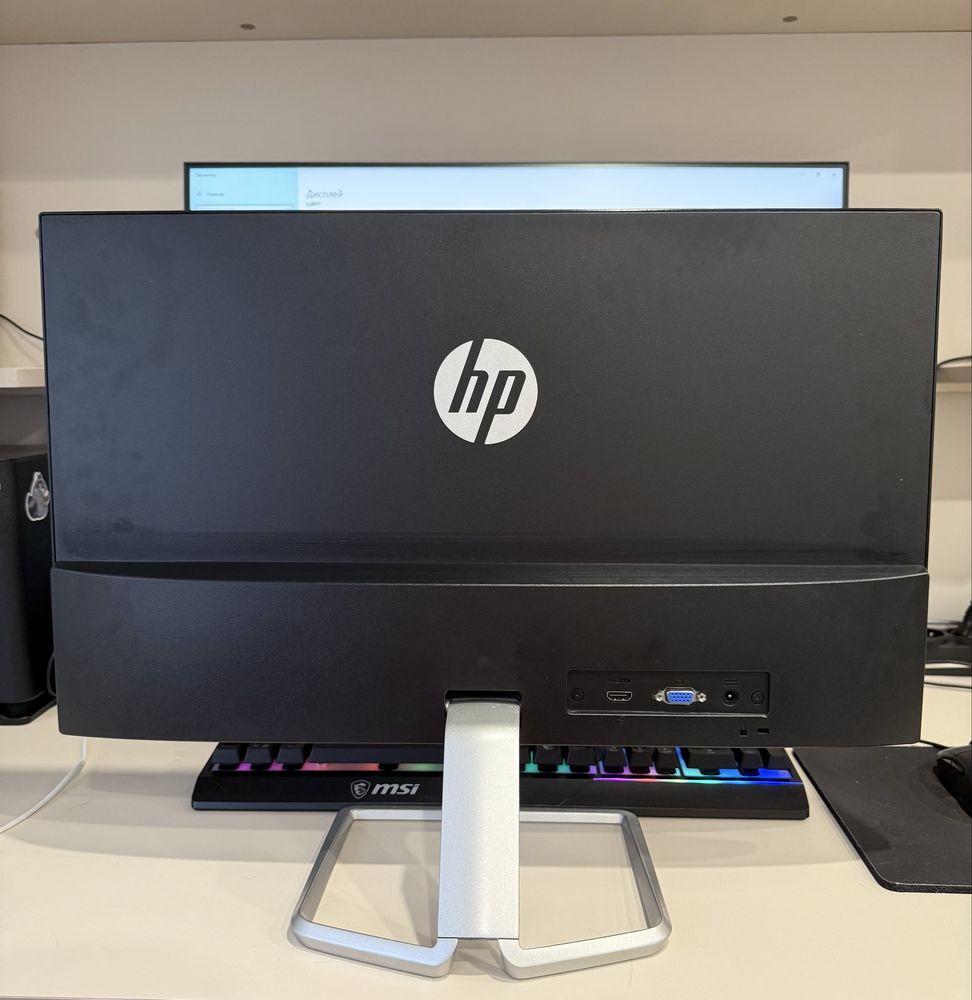 Продам монитор HP 24f