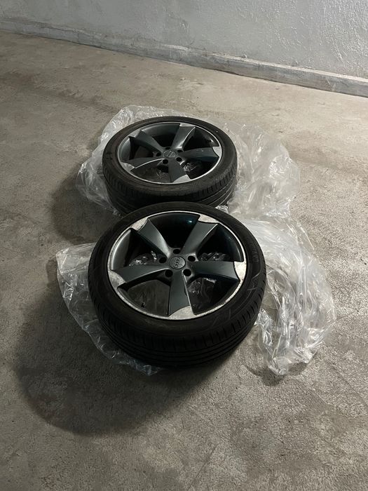 2бр. Джанти с гуми R18